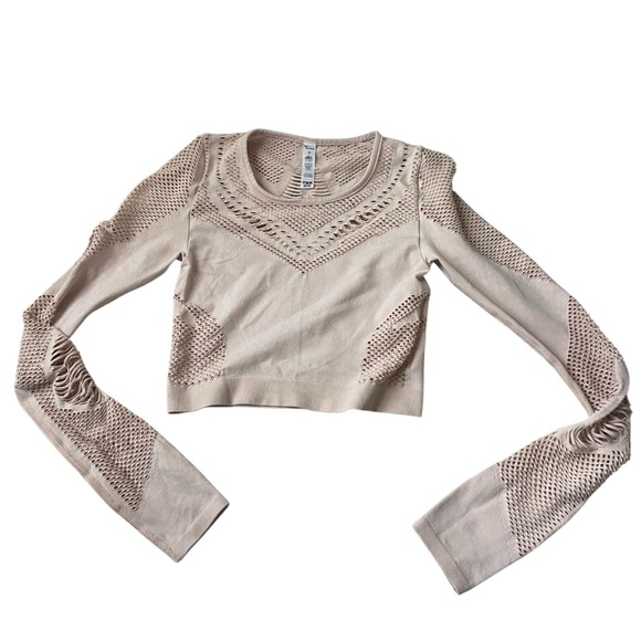 ALO Yoga Tops - ALO Women’s Siren Cropped Long Sleeve Nude Nectar Sz S